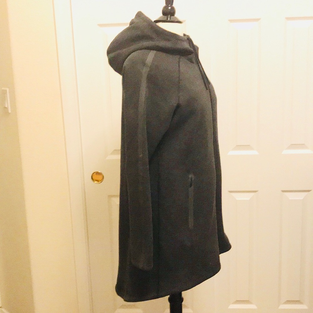 🎉HOST PICK🎉Nike Tech Fleece Aeroloft Parka - Picture 6 of 8